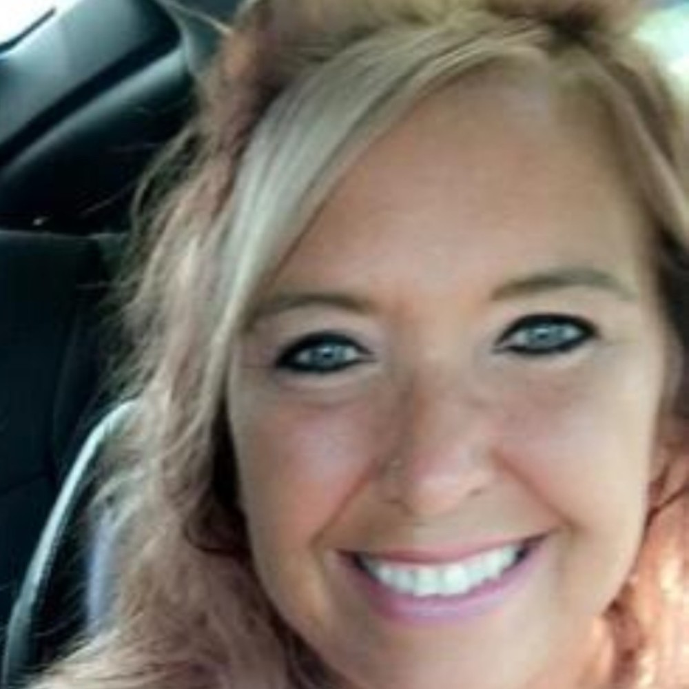 Meet your Posher, Holley